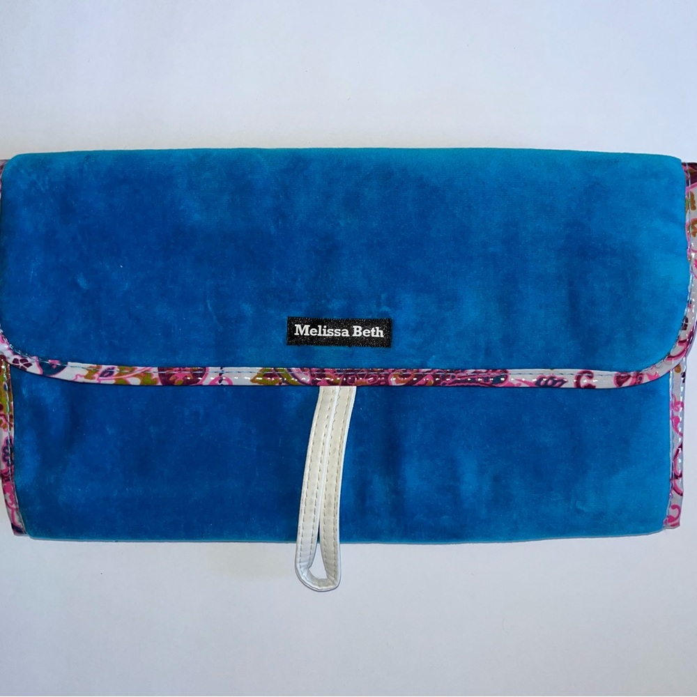 Mellisa Beth “Don’t Leave Me Hanging” Travel Organizer - NWOT Teal
